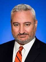 Thomas Gakis headshot